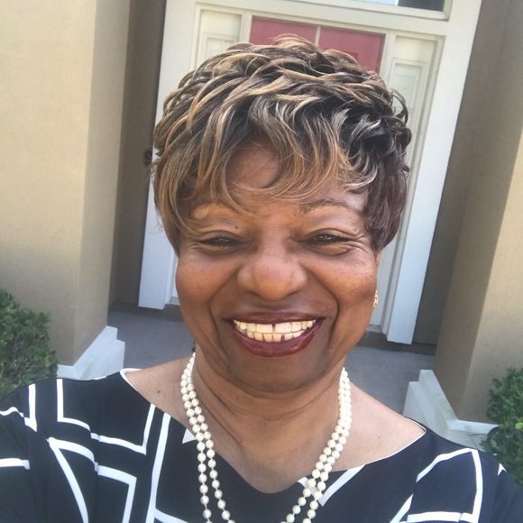 Meet your Posher, Eloise - Picture 1 of 1